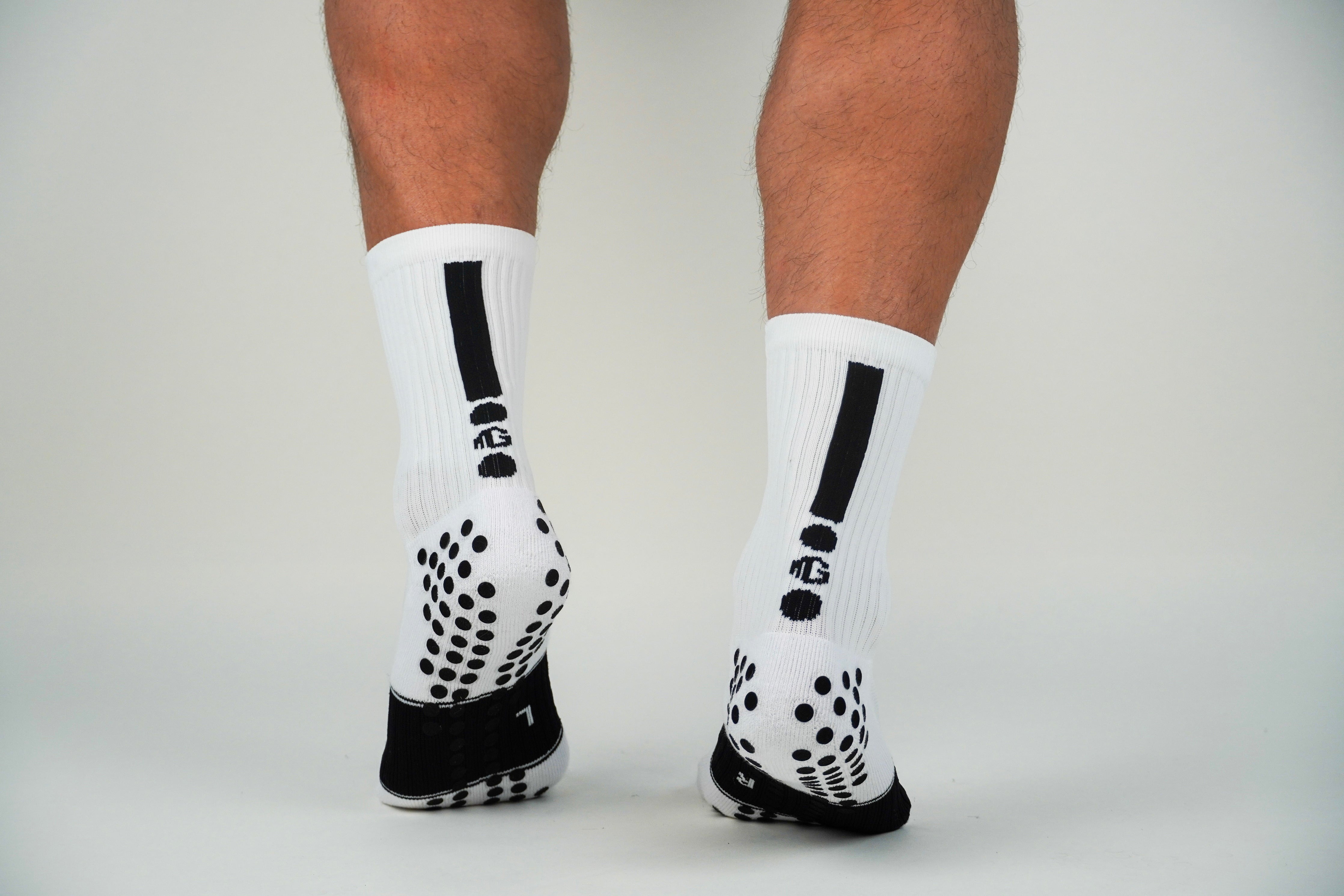 πΎ/πππ 2.0 Non-Slip Grip Socks /White/