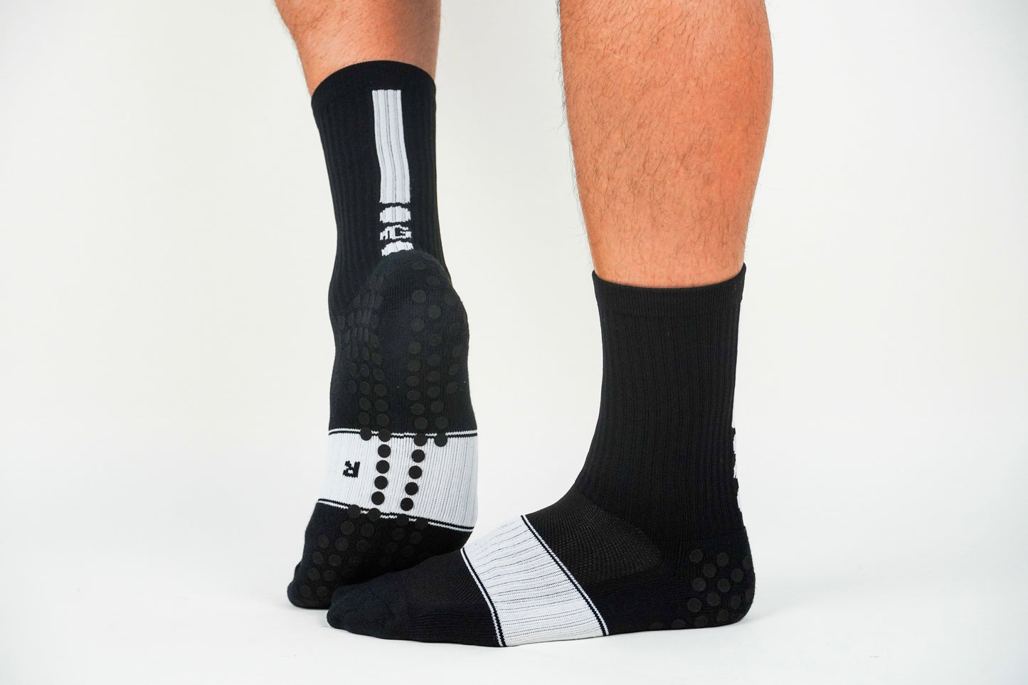 𝔾/𝕊𝕆𝕏 2.0 Non-Slip Grip Socks /Black/