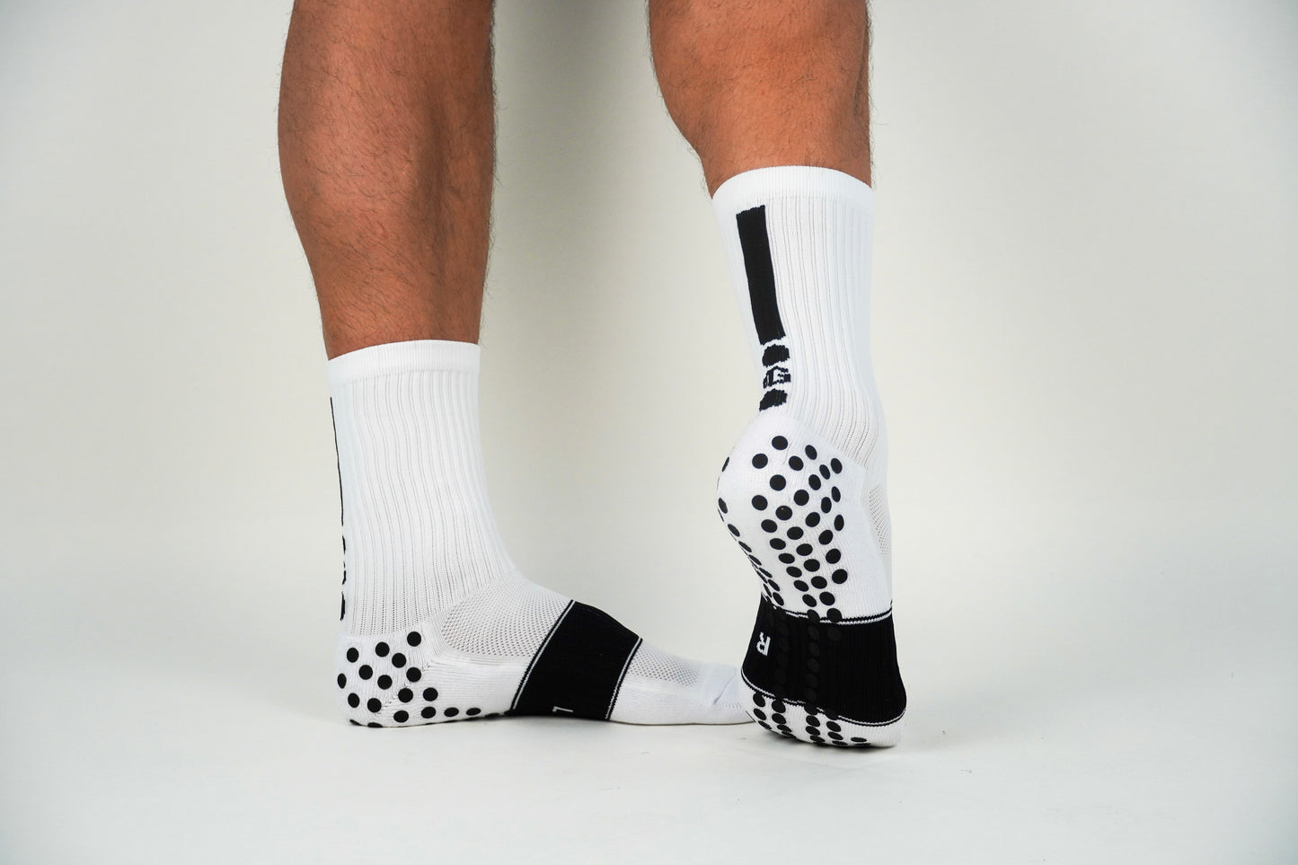 𝔾/𝕊𝕆𝕏 2.0 Non-Slip Grip Socks /White/