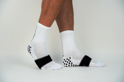 𝔾/𝕊𝕆𝕏 2.0 Non-Slip Grip Socks /White/